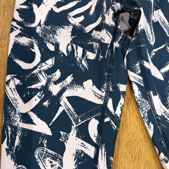 Lululemon Wunder Under Crop (High-Rise) *Full-On Luxtreme 21" Graffiti Pop Antoi - Picture 7 of 9